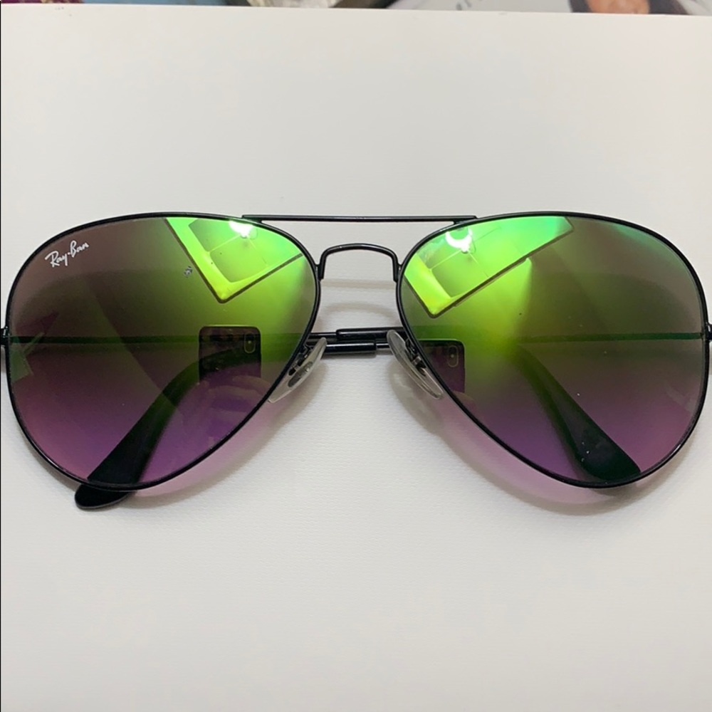 Green Aviator Ray Bans
